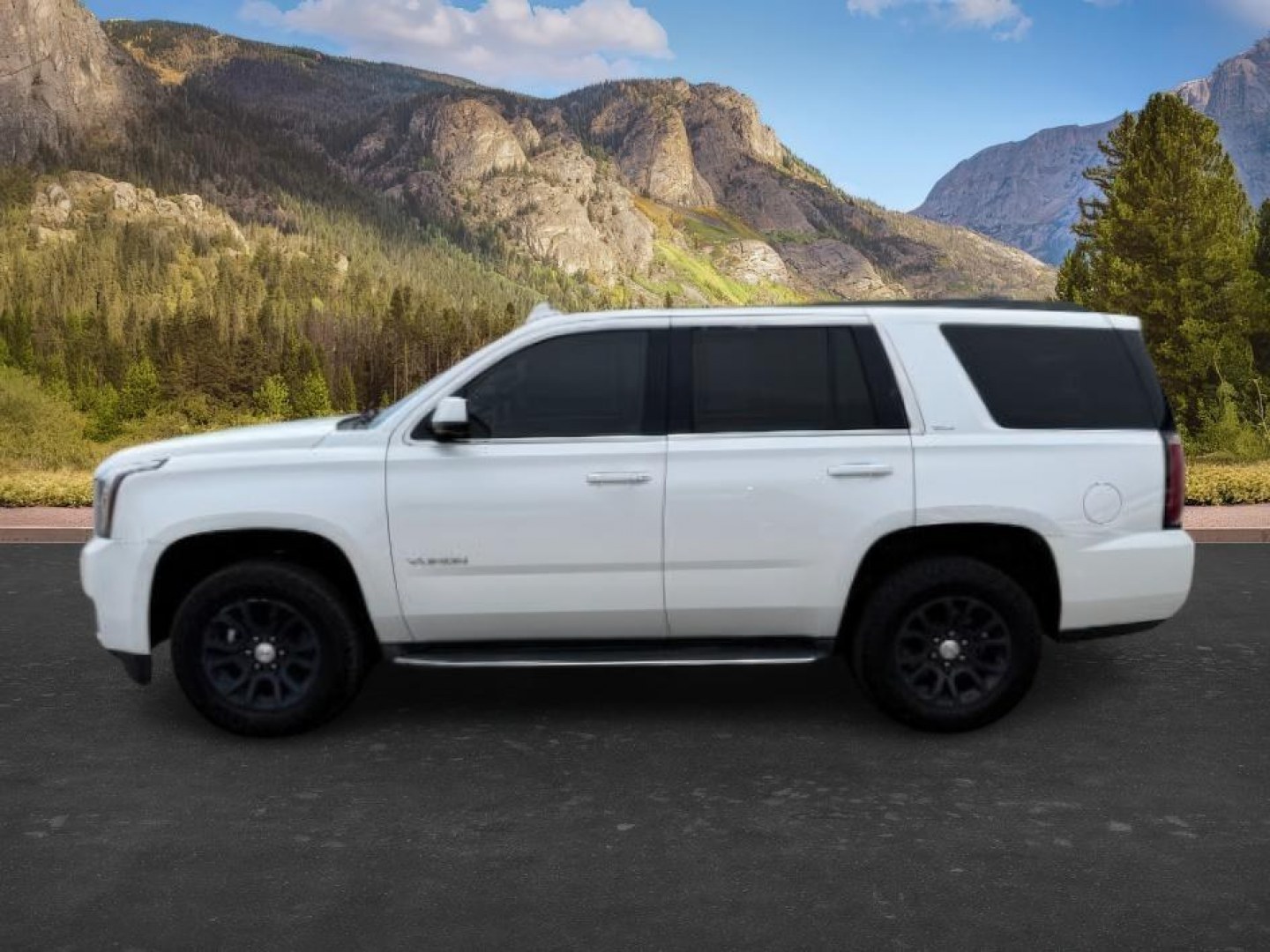 2016 WHITE /LEATHER GMC Yukon (1GKS2BKC6GR) with an 53L V8 VORTEC engine, Automatic transmission, located at 1175 N Woodruff Ave, Idaho Falls, ID, 83401, 43.506901, -111.999657 - At Timberline Auto, finding a great deal on your next vehicle is always easy! Our experienced sales staff goal is to help find you the right vehicle at the right price! Our knowledgeable finance department has options for almost any credit score. We offer extended service contract options to prot - Photo#1