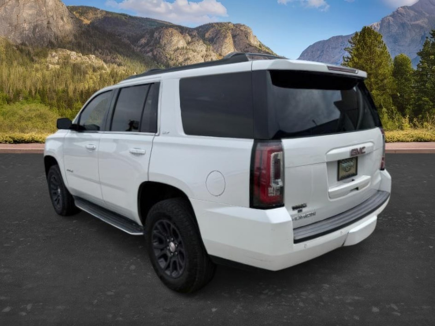 2016 WHITE /LEATHER GMC Yukon (1GKS2BKC6GR) with an 53L V8 VORTEC engine, Automatic transmission, located at 1175 N Woodruff Ave, Idaho Falls, ID, 83401, 43.506901, -111.999657 - At Timberline Auto, finding a great deal on your next vehicle is always easy! Our experienced sales staff goal is to help find you the right vehicle at the right price! Our knowledgeable finance department has options for almost any credit score. We offer extended service contract options to prot - Photo#2