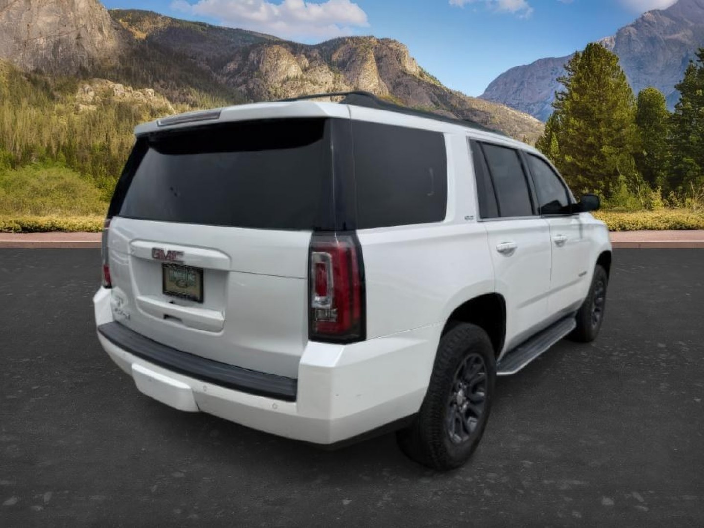 2016 WHITE /LEATHER GMC Yukon (1GKS2BKC6GR) with an 53L V8 VORTEC engine, Automatic transmission, located at 1175 N Woodruff Ave, Idaho Falls, ID, 83401, 43.506901, -111.999657 - At Timberline Auto, finding a great deal on your next vehicle is always easy! Our experienced sales staff goal is to help find you the right vehicle at the right price! Our knowledgeable finance department has options for almost any credit score. We offer extended service contract options to prot - Photo#9