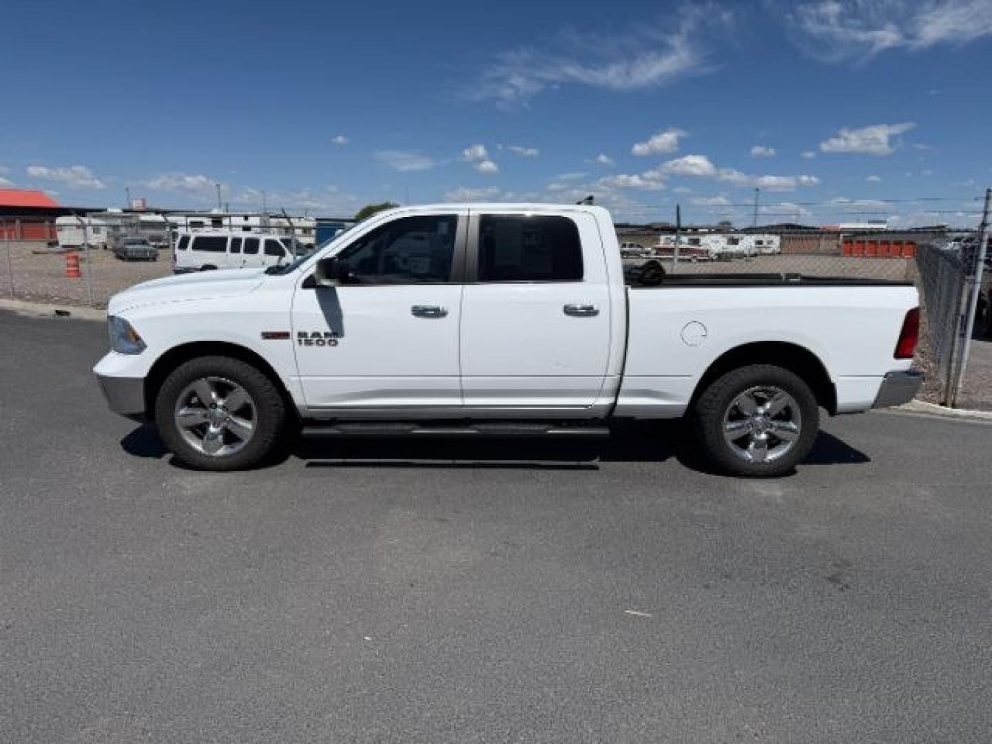 2015 WHITE /Diesel Gray/Black Ram 1500 Big Horn (1C6RR7TM1FS) with an EcoDiesel 3L V-6 diesel direct injection engine, AUTOMATIC transmission, located at 1235 N Woodruff Ave., Idaho Falls, 83401, (208) 523-1053, 43.507172, -112.000488 - At Timberline Auto, finding a great deal on your next vehicle is always easy! Our experienced sales staff goal is to help find you the right vehicle at the right price! Our knowledgeable finance department has options for almost any credit score. We offer extended service contract options to prot - Photo#1
