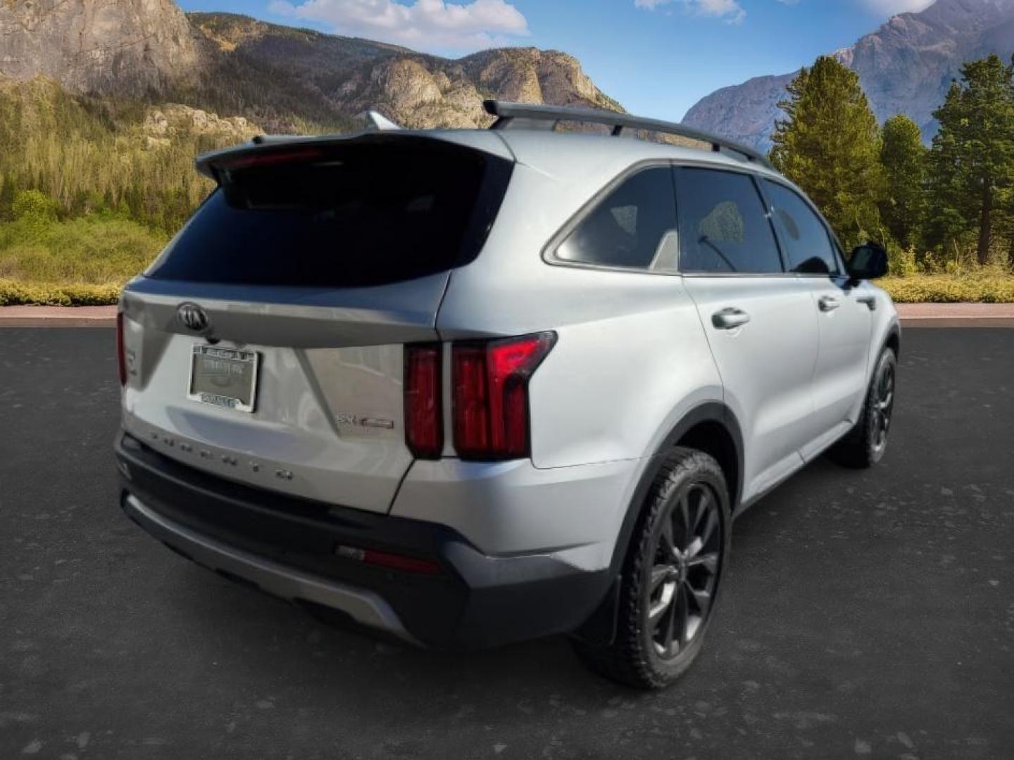 2021 SILVER /LEATHER KIA Sorento (5XYRKDLF3MG) with an 25L I4 TURBO engine, Automatic transmission, located at 1175 N Woodruff Ave, Idaho Falls, ID, 83401, 43.506901, -111.999657 - At Timberline Auto, finding a great deal on your next vehicle is always easy! Our experienced sales staff goal is to help find you the right vehicle at the right price! Our knowledgeable finance department has options for almost any credit score. We offer extended service contract options to prot - Photo#7