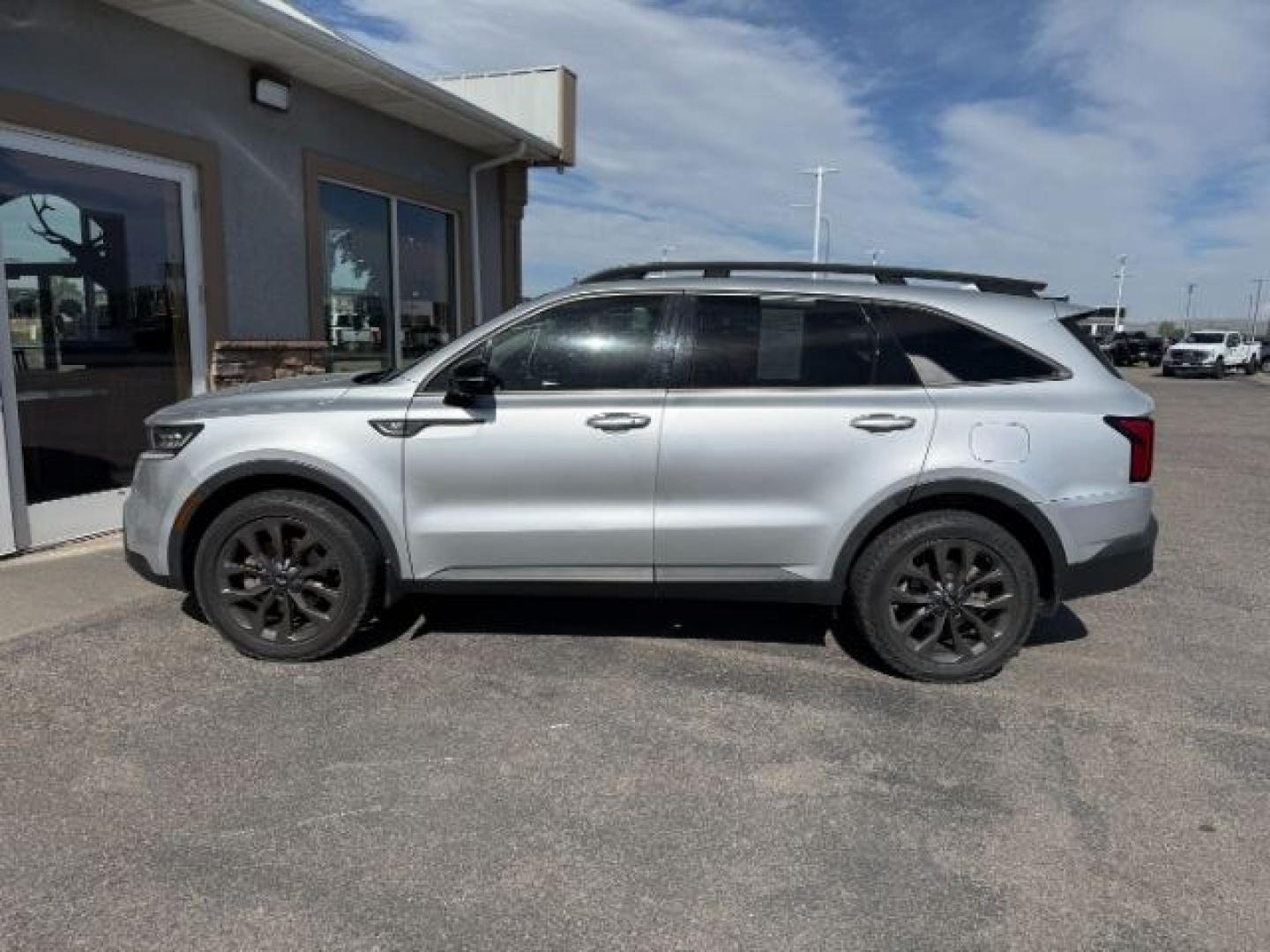 2021 SILVER /LEATHER KIA Sorento (5XYRKDLF3MG) with an 25L I4 TURBO engine, Automatic transmission, located at 1175 N Woodruff Ave, Idaho Falls, ID, 83401, 43.506901, -111.999657 - At Timberline Auto, finding a great deal on your next vehicle is always easy! Our experienced sales staff goal is to help find you the right vehicle at the right price! Our knowledgeable finance department has options for almost any credit score. We offer extended service contract options to prot - Photo#1