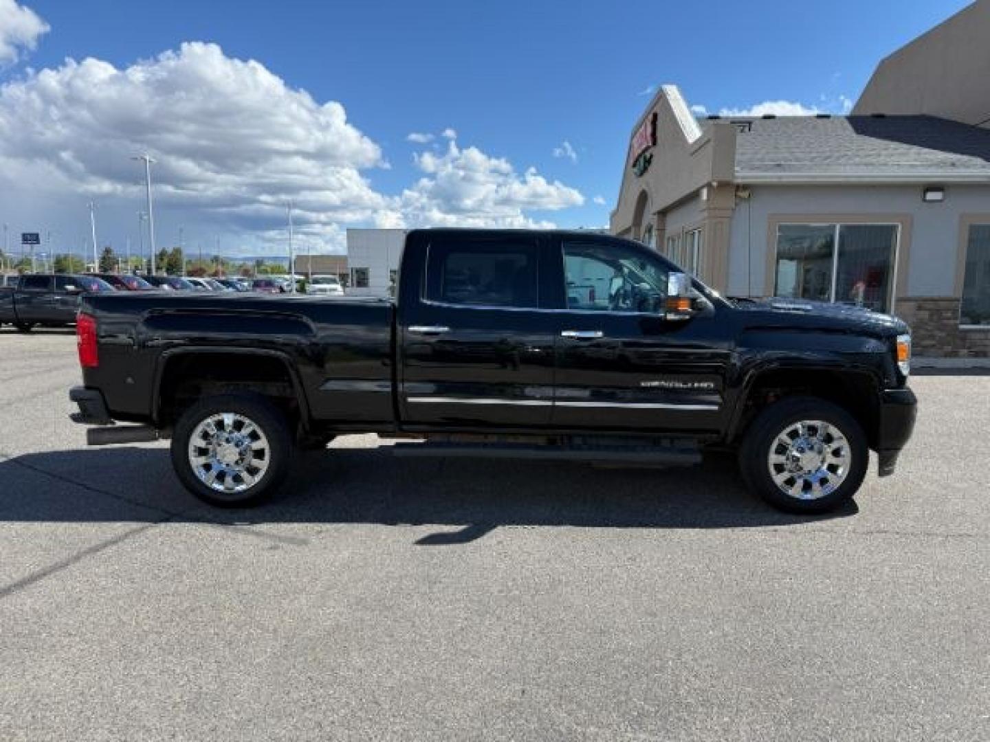 2018 BLACK /Jet Black GMC Sierra 2500HD Denali (1GT12UEY3JF) with an Duramax 6.6L V-8 diesel direct injection engine, AUTOMATIC transmission, located at 1235 N Woodruff Ave., Idaho Falls, 83401, (208) 523-1053, 43.507172, -112.000488 - At Timberline Auto, finding a great deal on your next vehicle is always easy! Our experienced sales staff goal is to help find you the right vehicle at the right price! Our knowledgeable finance department has options for almost any credit score. We offer extended service contract options to prot - Photo#36