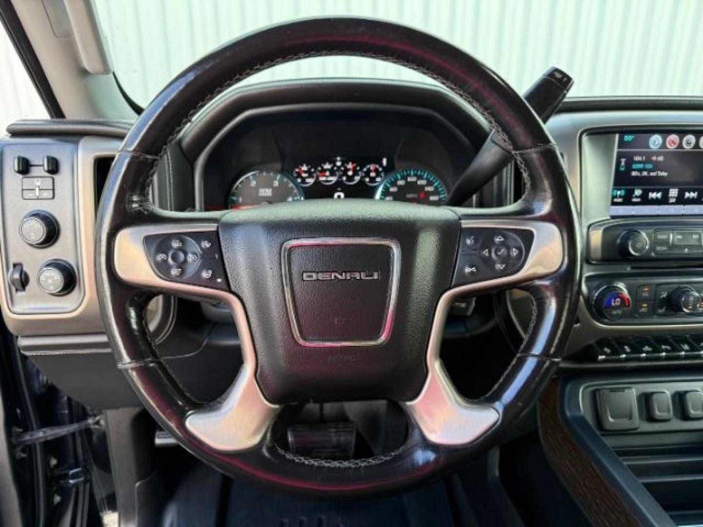 2018 BLACK /Jet Black GMC Sierra 2500HD Denali (1GT12UEY3JF) with an Duramax 6.6L V-8 diesel direct injection engine, AUTOMATIC transmission, located at 1235 N Woodruff Ave., Idaho Falls, 83401, (208) 523-1053, 43.507172, -112.000488 - At Timberline Auto, finding a great deal on your next vehicle is always easy! Our experienced sales staff goal is to help find you the right vehicle at the right price! Our knowledgeable finance department has options for almost any credit score. We offer extended service contract options to prot - Photo#43