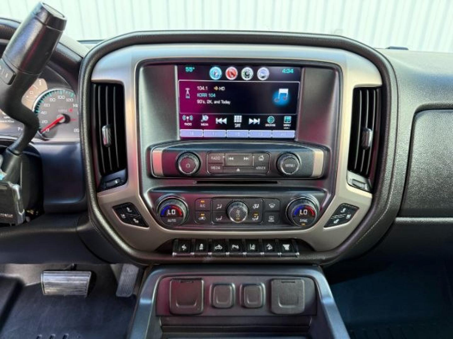 2018 BLACK /Jet Black GMC Sierra 2500HD Denali (1GT12UEY3JF) with an Duramax 6.6L V-8 diesel direct injection engine, AUTOMATIC transmission, located at 1235 N Woodruff Ave., Idaho Falls, 83401, (208) 523-1053, 43.507172, -112.000488 - At Timberline Auto, finding a great deal on your next vehicle is always easy! Our experienced sales staff goal is to help find you the right vehicle at the right price! Our knowledgeable finance department has options for almost any credit score. We offer extended service contract options to prot - Photo#44