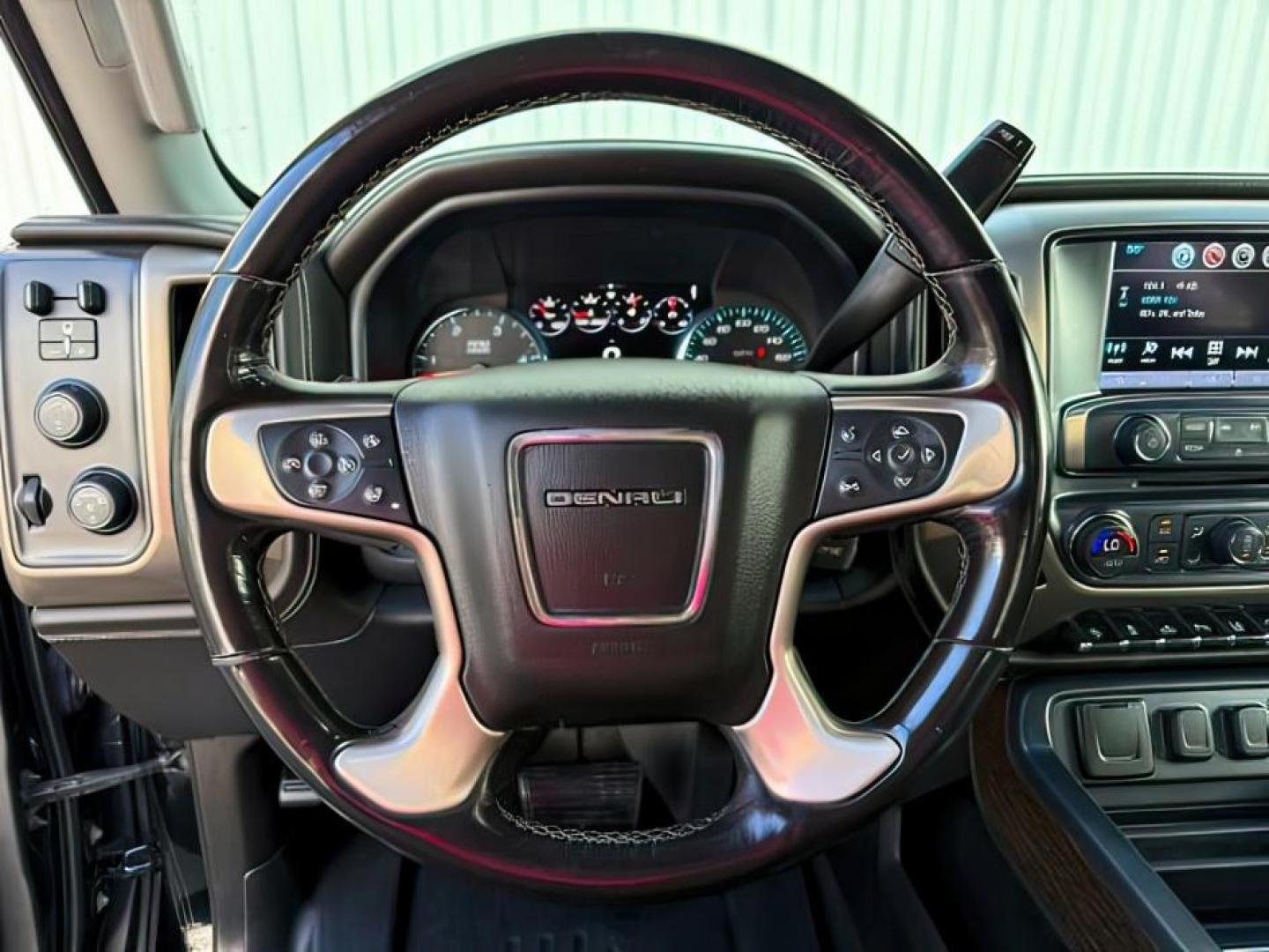 2018 BLACK /Jet Black GMC Sierra 2500HD Denali (1GT12UEY3JF) with an Duramax 6.6L V-8 diesel direct injection engine, AUTOMATIC transmission, located at 1235 N Woodruff Ave., Idaho Falls, 83401, (208) 523-1053, 43.507172, -112.000488 - At Timberline Auto, finding a great deal on your next vehicle is always easy! Our experienced sales staff goal is to help find you the right vehicle at the right price! Our knowledgeable finance department has options for almost any credit score. We offer extended service contract options to prot - Photo#14