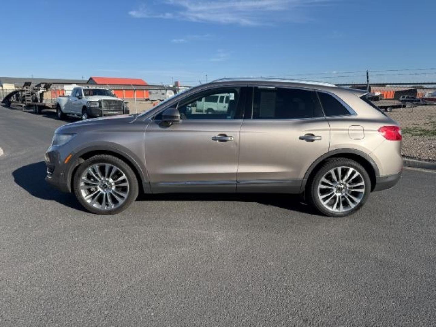 2018 Lincoln MKX (2LMPJ8LR0JB) , located at 1175 N Woodruff Ave, Idaho Falls, ID, 83401, 43.506901, -111.999657 - ... Read the full description on our Website at: www.usedtrucksidahofalls.com - Photo#0