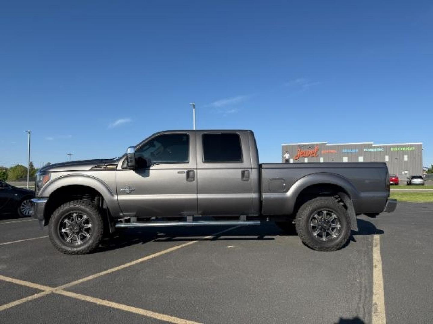 2013 GRAY /BLACK Ford F-350 XLT (1FT8W3BTXDE) with an Powerstroke 6.7L V-8 diesel direct injection engine, AUTOMATIC transmission, located at 1235 N Woodruff Ave., Idaho Falls, 83401, (208) 523-1053, 43.507172, -112.000488 - At Timberline Auto, finding a great deal on your next vehicle is always easy! Our experienced sales staff goal is to help find you the right vehicle at the right price! Our knowledgeable finance department has options for almost any credit score. We offer extended service contract options to prot - Photo#0
