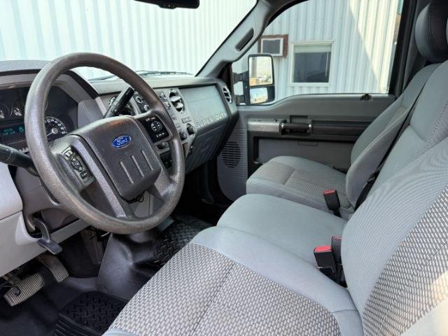 2013 GRAY /BLACK Ford F-350 (1FT8W3BTXDE) with an Powerstroke 67L V-8 diesel direct injection engine, Automatic transmission, located at 1175 N Woodruff Ave, Idaho Falls, ID, 83401, 43.506901, -111.999657 - Heavy duty strength and serious truck utility come together in this 2013 Ford F-350 Super Duty Crew Cab equipped with a 6.7L Power Stroke turbo diesel engine and four wheel drive capability. Diesel power and Super Duty engineering make this truck a strong fit for towing trailers, hauling equipment,- Photo#38