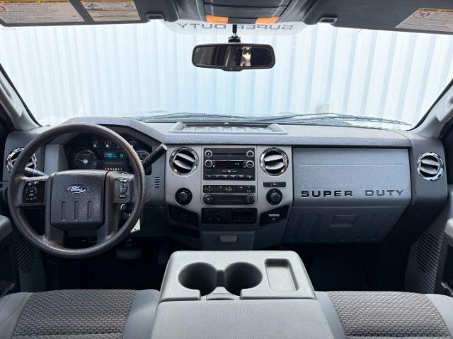 2013 GRAY /BLACK Ford F-350 (1FT8W3BTXDE) with an Powerstroke 67L V-8 diesel direct injection engine, Automatic transmission, located at 1175 N Woodruff Ave, Idaho Falls, ID, 83401, 43.506901, -111.999657 - Heavy duty strength and serious truck utility come together in this 2013 Ford F-350 Super Duty Crew Cab equipped with a 6.7L Power Stroke turbo diesel engine and four wheel drive capability. Diesel power and Super Duty engineering make this truck a strong fit for towing trailers, hauling equipment,- Photo#47