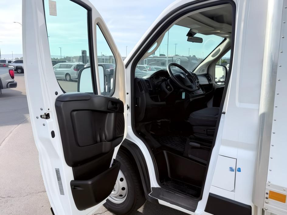 2020 Bright White Clearcoat /Black Ram ProMaster 3500 Cutaway Low Roof (3C7WRVKG0LE) with an V6, 3.6L engine, 6-speed automatic transmission, located at 1175 N Woodruff Ave, Idaho Falls, ID, 83401, 43.506901, -111.999657 - <b>Vehicle Details</b><br>Discover the versatility and capability of this pre-owned 2020 Ram ProMaster 3500 Cutaway Medium 136 WB with Front-Wheel Drive, now available in Idaho Falls, ID. Built to handle demanding commercial applications, this Ram ProMaster 3500 Cutaway offers a strong foundation fo- Photo#29