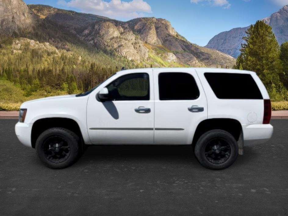 photo of 2013 Chevrolet Tahoe LT 4WD