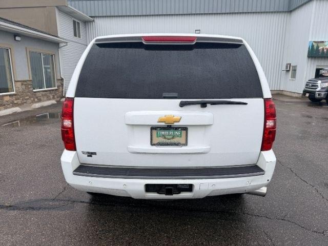 2013 WHITE /Ebony Leather Interior Chevrolet Tahoe (1GNSKBE09DR) with an 53L V8 OHV 16V FFV engine, Automatic transmission, located at 1175 N Woodruff Ave, Idaho Falls, ID, 83401, 43.506901, -111.999657 - At Timberline Auto, finding a great deal on your next vehicle is always easy! Our experienced sales staff goal is to help find you the right vehicle at the right price! Our knowledgeable finance department has options for almost any credit score. We offer extended service contract options to prot- Photo#32