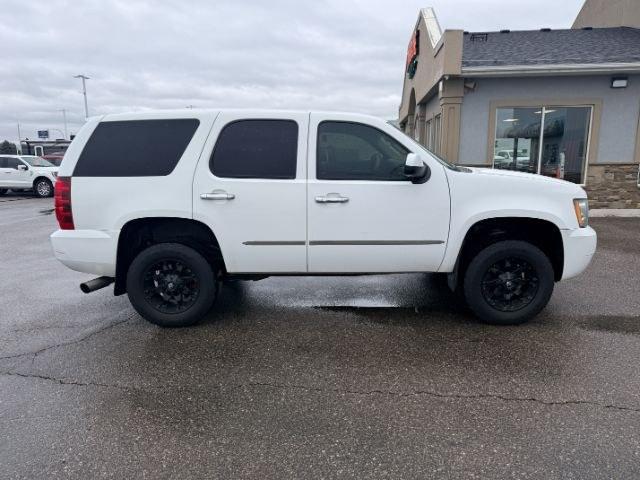 2013 WHITE /Ebony Leather Interior Chevrolet Tahoe (1GNSKBE09DR) with an 53L V8 OHV 16V FFV engine, Automatic transmission, located at 1175 N Woodruff Ave, Idaho Falls, ID, 83401, 43.506901, -111.999657 - At Timberline Auto, finding a great deal on your next vehicle is always easy! Our experienced sales staff goal is to help find you the right vehicle at the right price! Our knowledgeable finance department has options for almost any credit score. We offer extended service contract options to prot- Photo#37