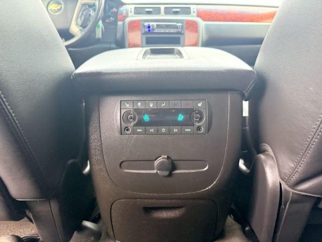 2013 WHITE /Ebony Leather Interior Chevrolet Tahoe (1GNSKBE09DR) with an 53L V8 OHV 16V FFV engine, Automatic transmission, located at 1175 N Woodruff Ave, Idaho Falls, ID, 83401, 43.506901, -111.999657 - At Timberline Auto, finding a great deal on your next vehicle is always easy! Our experienced sales staff goal is to help find you the right vehicle at the right price! Our knowledgeable finance department has options for almost any credit score. We offer extended service contract options to prot- Photo#55