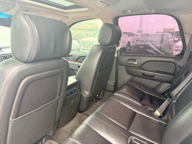 2013 WHITE /Ebony Leather Interior Chevrolet Tahoe (1GNSKBE09DR) with an 53L V8 OHV 16V FFV engine, Automatic transmission, located at 1175 N Woodruff Ave, Idaho Falls, ID, 83401, 43.506901, -111.999657 - At Timberline Auto, finding a great deal on your next vehicle is always easy! Our experienced sales staff goal is to help find you the right vehicle at the right price! Our knowledgeable finance department has options for almost any credit score. We offer extended service contract options to prot- Photo#56