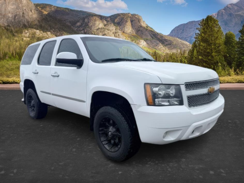2013 WHITE /Ebony Leather Interior Chevrolet Tahoe (1GNSKBE09DR) with an 53L V8 OHV 16V FFV engine, Automatic transmission, located at 1175 N Woodruff Ave, Idaho Falls, ID, 83401, 43.506901, -111.999657 - At Timberline Auto, finding a great deal on your next vehicle is always easy! Our experienced sales staff goal is to help find you the right vehicle at the right price! Our knowledgeable finance department has options for almost any credit score. We offer extended service contract options to prot- Photo#9