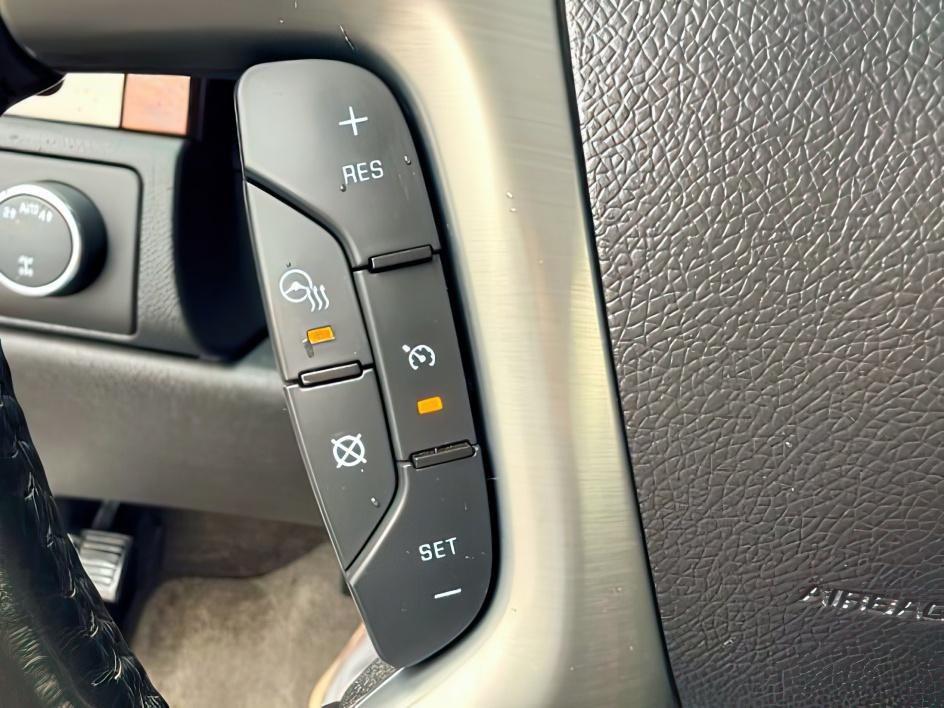 2013 WHITE /Ebony Leather Interior Chevrolet Tahoe (1GNSKBE09DR) with an 53L V8 OHV 16V FFV engine, Automatic transmission, located at 1175 N Woodruff Ave, Idaho Falls, ID, 83401, 43.506901, -111.999657 - At Timberline Auto, finding a great deal on your next vehicle is always easy! Our experienced sales staff goal is to help find you the right vehicle at the right price! Our knowledgeable finance department has options for almost any credit score. We offer extended service contract options to prot- Photo#21