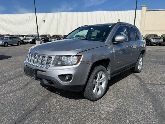 2015 GRAY /Dark Slate Gray Jeep Compass Latitude (1C4NJDEB3FD) with an 2.4L I-4 DOHC engine, AUTOMATIC transmission, located at 1235 N Woodruff Ave., Idaho Falls, 83401, (208) 523-1053, 43.507172, -112.000488 - At Timberline Auto, finding a great deal on your next vehicle is always easy! Our experienced sales staff goal is to help find you the right vehicle at the right price! Our knowledgeable finance department has options for almost any credit score. We offer extended service contract options to prot - Photo#26
