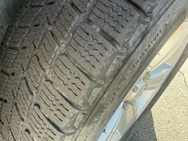 2015 GRAY /Dark Slate Gray Jeep Compass Latitude (1C4NJDEB3FD) with an 2.4L I-4 DOHC engine, AUTOMATIC transmission, located at 1235 N Woodruff Ave., Idaho Falls, 83401, (208) 523-1053, 43.507172, -112.000488 - At Timberline Auto, finding a great deal on your next vehicle is always easy! Our experienced sales staff goal is to help find you the right vehicle at the right price! Our knowledgeable finance department has options for almost any credit score. We offer extended service contract options to prot - Photo#37