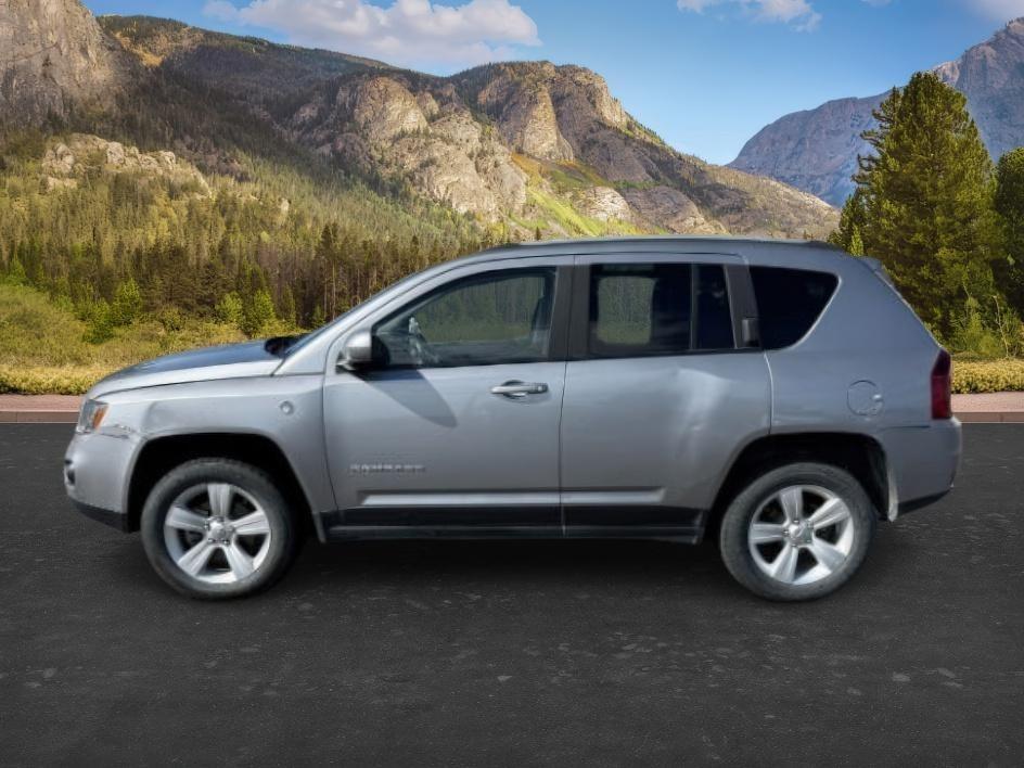 2015 GRAY /Dark Slate Gray Jeep Compass Latitude (1C4NJDEB3FD) with an 2.4L I-4 DOHC engine, AUTOMATIC transmission, located at 1235 N Woodruff Ave., Idaho Falls, 83401, (208) 523-1053, 43.507172, -112.000488 - At Timberline Auto, finding a great deal on your next vehicle is always easy! Our experienced sales staff goal is to help find you the right vehicle at the right price! Our knowledgeable finance department has options for almost any credit score. We offer extended service contract options to prot - Photo#1