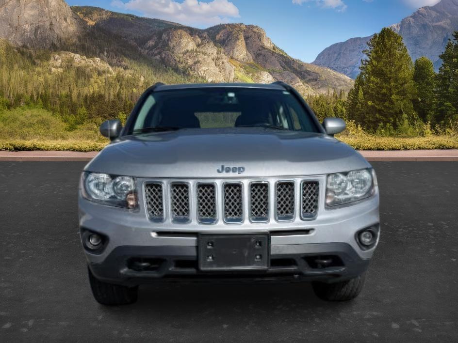 2015 GRAY /Dark Slate Gray Jeep Compass Latitude (1C4NJDEB3FD) with an 2.4L I-4 DOHC engine, AUTOMATIC transmission, located at 1235 N Woodruff Ave., Idaho Falls, 83401, (208) 523-1053, 43.507172, -112.000488 - At Timberline Auto, finding a great deal on your next vehicle is always easy! Our experienced sales staff goal is to help find you the right vehicle at the right price! Our knowledgeable finance department has options for almost any credit score. We offer extended service contract options to prot - Photo#10