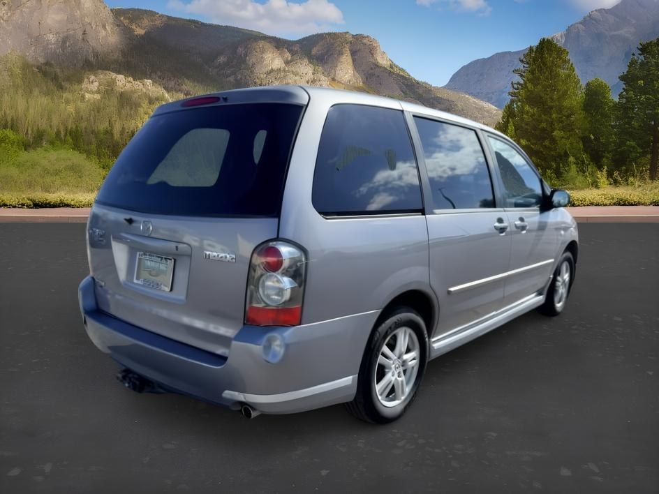 2005 SILVER /Gray Mazda MPV (JM3LW28J750) with an 3L V-6 DOHC engine, Automatic transmission, located at 1175 N Woodruff Ave, Idaho Falls, ID, 83401, 43.506901, -111.999657 - Practical passenger space and everyday versatility come together in this 2005 Mazda MPV, offering a straightforward 3 row minivan setup with seating for family, friends, or extra cargo flexibility when needed. Powered by a 3.0L V6 engine, it delivers smooth, simple performance suited for commuting,- Photo#5
