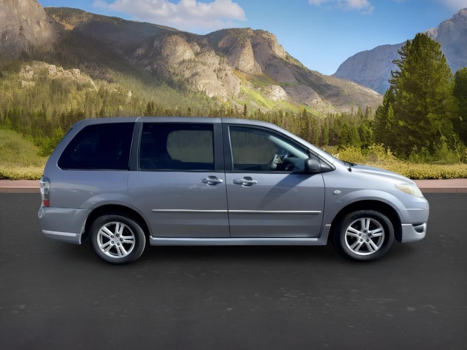 2005 SILVER /Gray Mazda MPV (JM3LW28J750) with an 3L V-6 DOHC engine, Automatic transmission, located at 1175 N Woodruff Ave, Idaho Falls, ID, 83401, 43.506901, -111.999657 - Practical passenger space and everyday versatility come together in this 2005 Mazda MPV, offering a straightforward 3 row minivan setup with seating for family, friends, or extra cargo flexibility when needed. Powered by a 3.0L V6 engine, it delivers smooth, simple performance suited for commuting,- Photo#6