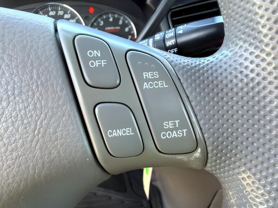 2005 SILVER /Gray Mazda MPV (JM3LW28J750) with an 3L V-6 DOHC engine, Automatic transmission, located at 1175 N Woodruff Ave, Idaho Falls, ID, 83401, 43.506901, -111.999657 - Practical passenger space and everyday versatility come together in this 2005 Mazda MPV, offering a straightforward 3 row minivan setup with seating for family, friends, or extra cargo flexibility when needed. Powered by a 3.0L V6 engine, it delivers smooth, simple performance suited for commuting,- Photo#16