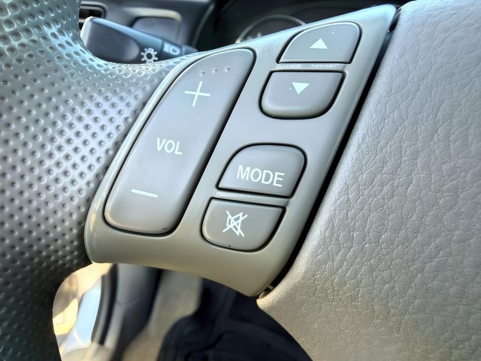 2005 SILVER /Gray Mazda MPV (JM3LW28J750) with an 3L V-6 DOHC engine, Automatic transmission, located at 1175 N Woodruff Ave, Idaho Falls, ID, 83401, 43.506901, -111.999657 - Practical passenger space and everyday versatility come together in this 2005 Mazda MPV, offering a straightforward 3 row minivan setup with seating for family, friends, or extra cargo flexibility when needed. Powered by a 3.0L V6 engine, it delivers smooth, simple performance suited for commuting,- Photo#17