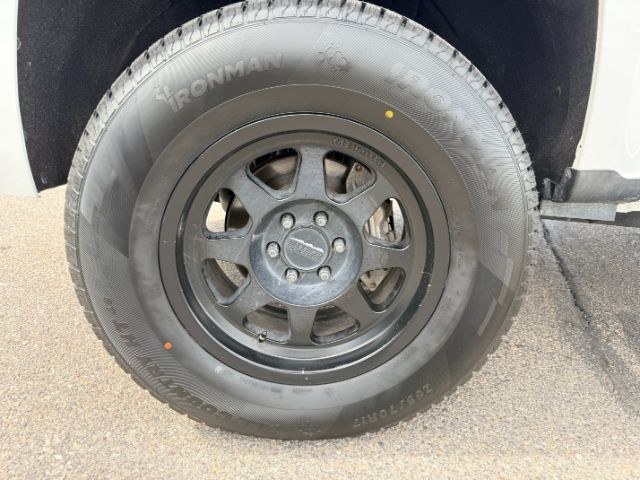 2019 WHITE /LEATHER Chevrolet Colorado (1GCGTDEN9K1) with an 36 V6 engine, Automatic transmission, located at 1175 N Woodruff Ave, Idaho Falls, ID, 83401, 43.506901, -111.999657 - Midsize truck utility and everyday versatility come together in this 2019 Chevrolet Colorado Z71 4x4, equipped with a 3.6L V6 engine and off road focused Z71 setup. Four wheel drive capability adds confidence on changing road conditions while maintaining the manageable size drivers want for daily co- Photo#39