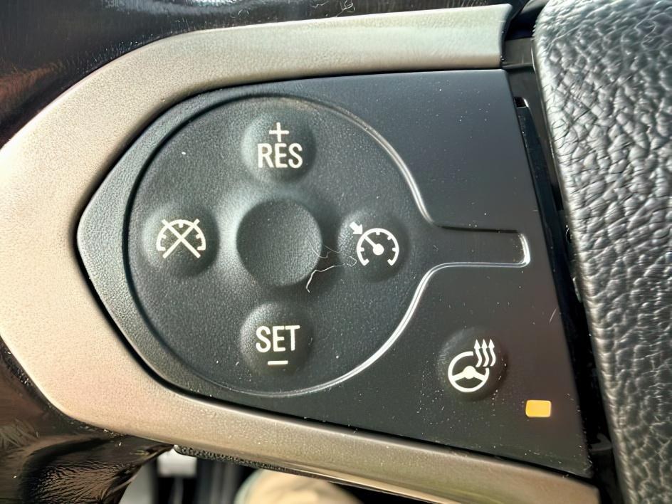 2019 WHITE /LEATHER Chevrolet Colorado (1GCGTDEN9K1) with an 36 V6 engine, Automatic transmission, located at 1175 N Woodruff Ave, Idaho Falls, ID, 83401, 43.506901, -111.999657 - Midsize truck utility and everyday versatility come together in this 2019 Chevrolet Colorado Z71 4x4, equipped with a 3.6L V6 engine and off road focused Z71 setup. Four wheel drive capability adds confidence on changing road conditions while maintaining the manageable size drivers want for daily co- Photo#22