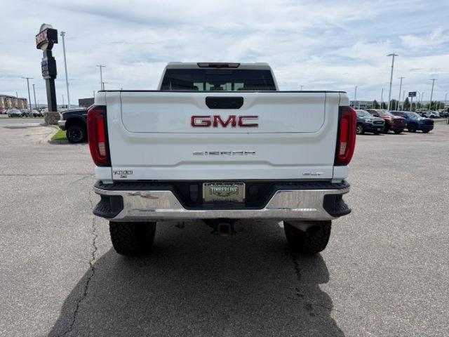 2022 WHITE /Jet Black GMC Sierra 2500HD (1GT49NE77NF) with an 66L V8 OHV 16V engine, Automatic transmission, located at 1175 N Woodruff Ave, Idaho Falls, ID, 83401, 43.506901, -111.999657 - At Timberline Auto, finding a great deal on your next vehicle is always easy! Our experienced sales staff goal is to help find you the right vehicle at the right price! Our knowledgeable finance department has options for almost any credit score. We offer extended service contract options to prot - Photo#4