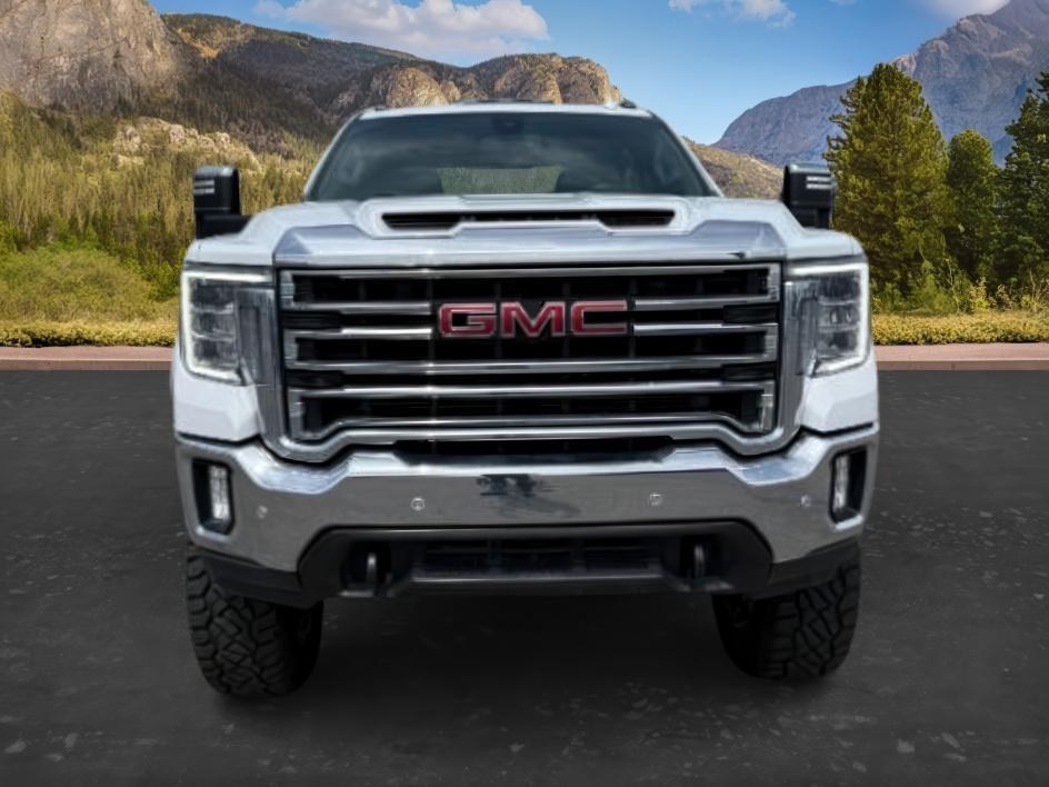 2022 WHITE /Jet Black GMC Sierra 2500HD SLT Crew Cab 4WD (1GT49NE77NF) with an 6.6L V8 OHV 16V engine, 6-Speed Automatic transmission, located at 1235 N Woodruff Ave., Idaho Falls, 83401, (208) 523-1053, 43.507172, -112.000488 - At Timberline Auto, finding a great deal on your next vehicle is always easy! Our experienced sales staff goal is to help find you the right vehicle at the right price! Our knowledgeable finance department has options for almost any credit score. We offer extended service contract options to prot - Photo#10
