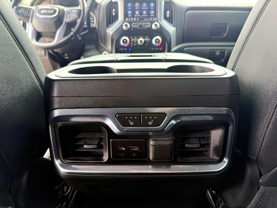 2022 WHITE /Jet Black GMC Sierra 2500HD SLT Crew Cab 4WD (1GT49NE77NF) with an 6.6L V8 OHV 16V engine, 6-Speed Automatic transmission, located at 1235 N Woodruff Ave., Idaho Falls, 83401, (208) 523-1053, 43.507172, -112.000488 - At Timberline Auto, finding a great deal on your next vehicle is always easy! Our experienced sales staff goal is to help find you the right vehicle at the right price! Our knowledgeable finance department has options for almost any credit score. We offer extended service contract options to prot - Photo#25