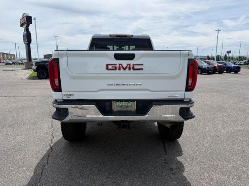 2022 WHITE /Jet Black GMC Sierra SLT (1GT49NE77NF) with an V8, 6.6L engine, 6-Speed Automatic transmission, located at 1175 N Woodruff Ave, Idaho Falls, ID, 83401, 43.506901, -111.999657 - <b>Vehicle Details</b><br>Take on tough jobs and weekend adventures with confidence in this **pre-owned 2022 GMC Sierra 2500 SLT 4WD**. With just **39,314 miles**, this powerful heavy-duty pickup is built to deliver the strength, comfort, and capability drivers want in a premium truck. Under the hoo- Photo#3