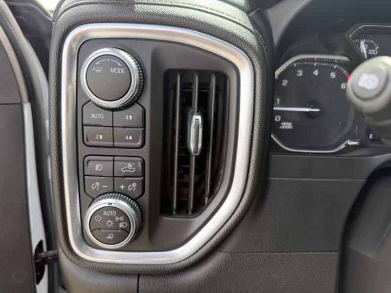 2022 WHITE /Jet Black GMC Sierra SLT (1GT49NE77NF) with an V8, 6.6L engine, 6-Speed Automatic transmission, located at 1175 N Woodruff Ave, Idaho Falls, ID, 83401, 43.506901, -111.999657 - <b>Vehicle Details</b><br>Take on tough jobs and weekend adventures with confidence in this **pre-owned 2022 GMC Sierra 2500 SLT 4WD**. With just **39,314 miles**, this powerful heavy-duty pickup is built to deliver the strength, comfort, and capability drivers want in a premium truck. Under the hoo- Photo#23