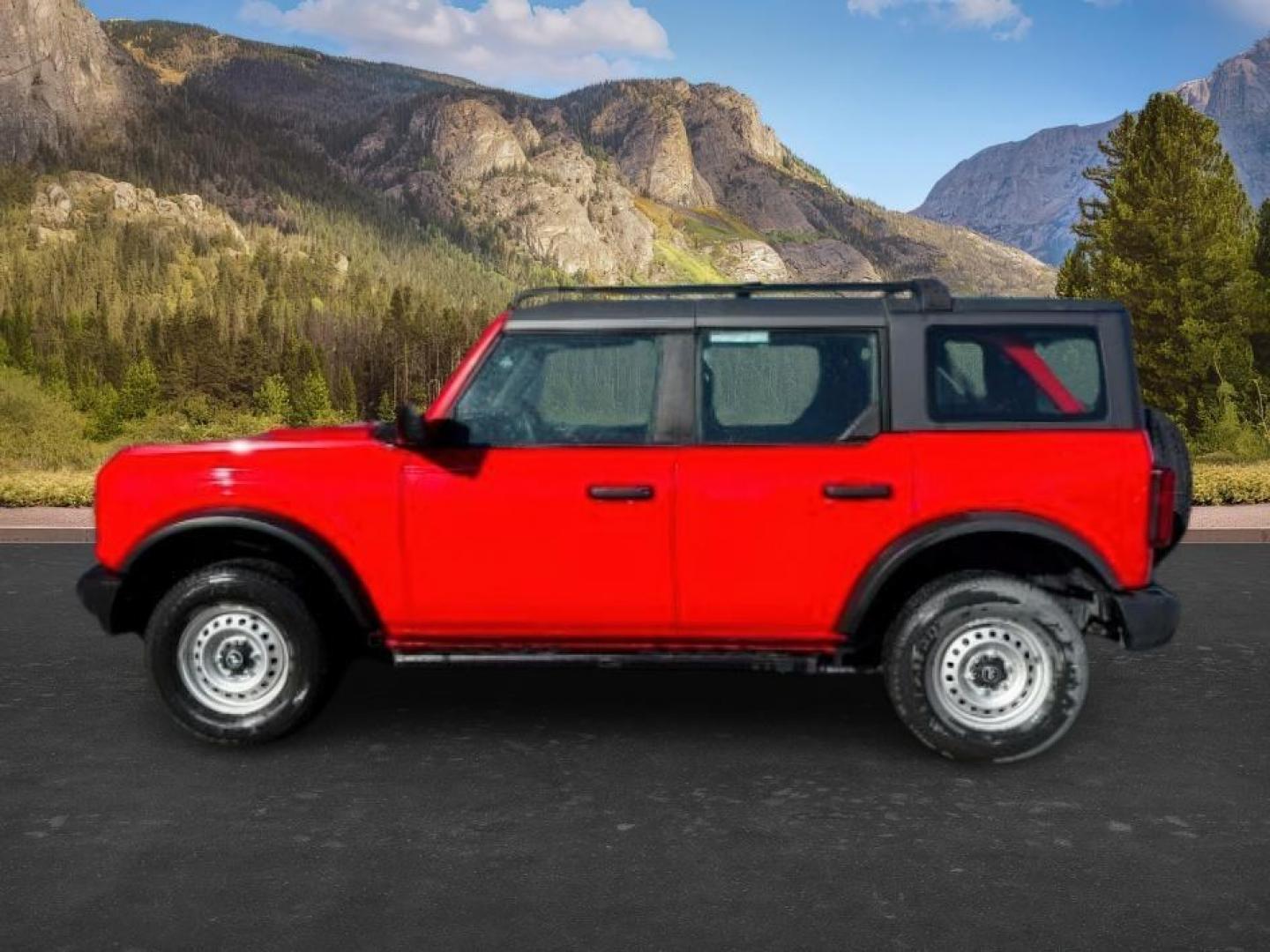 2023 Ford Bronco Base 4x4's photo