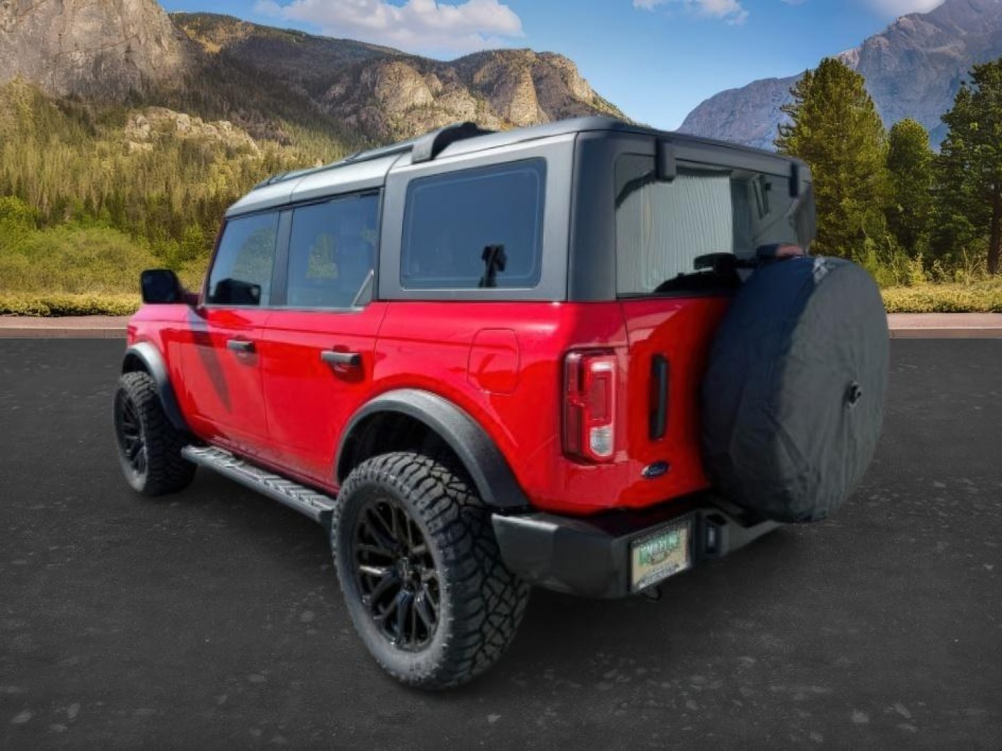 2023 RED /CLOTH Ford Bronco (1FMDE5BH4PL) with an 23L I4 TURBO engine, Automatic transmission, located at 1175 N Woodruff Ave, Idaho Falls, ID, 83401, 43.506901, -111.999657 - At Timberline Auto, finding a great deal on your next vehicle is always easy! Our experienced sales staff goal is to help find you the right vehicle at the right price! Our knowledgeable finance department has options for almost any credit score. We offer extended service contract options to prot- Photo#2