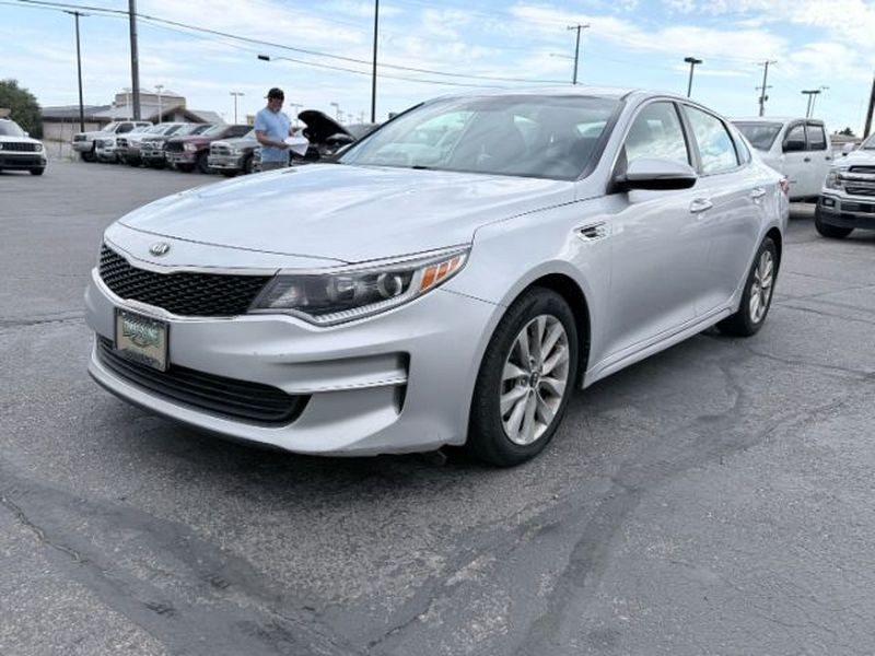photo of 2016 Kia Optima LX