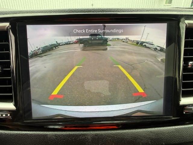 2024 SILVER /Black Chrysler Pacifica Touring L (2C4RC1BG0RR) with an Pentastar 3.6L V-6 DOHC engine, AUTOMATIC transmission, located at 1235 N Woodruff Ave., Idaho Falls, 83401, (208) 523-1053, 43.507172, -112.000488 - Extra passenger room and everyday family practicality take center stage in this 2024 Chrysler Pacifica, designed to keep passengers comfortable while giving drivers the flexibility needed for busy schedules. Sliding doors make loading passengers easier in tight parking spaces, while generous leg roo- Photo#46