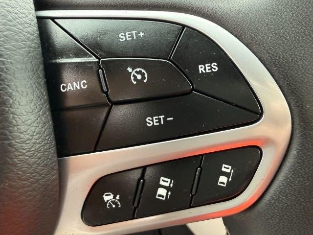 2024 SILVER /Black Chrysler Pacifica Touring L (2C4RC1BG0RR) with an Pentastar 3.6L V-6 DOHC engine, AUTOMATIC transmission, located at 1235 N Woodruff Ave., Idaho Falls, 83401, (208) 523-1053, 43.507172, -112.000488 - Extra passenger room and everyday family practicality take center stage in this 2024 Chrysler Pacifica, designed to keep passengers comfortable while giving drivers the flexibility needed for busy schedules. Sliding doors make loading passengers easier in tight parking spaces, while generous leg roo- Photo#49