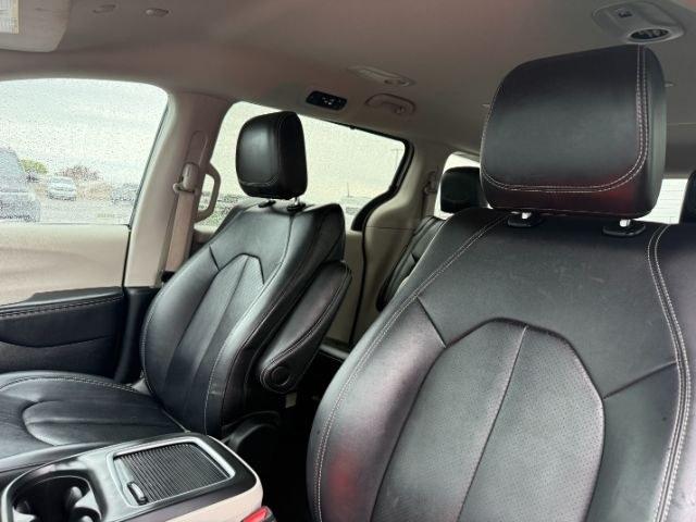 2024 SILVER /Black Chrysler Pacifica Touring L (2C4RC1BG0RR) with an Pentastar 3.6L V-6 DOHC engine, AUTOMATIC transmission, located at 1235 N Woodruff Ave., Idaho Falls, 83401, (208) 523-1053, 43.507172, -112.000488 - Extra passenger room and everyday family practicality take center stage in this 2024 Chrysler Pacifica, designed to keep passengers comfortable while giving drivers the flexibility needed for busy schedules. Sliding doors make loading passengers easier in tight parking spaces, while generous leg roo- Photo#51