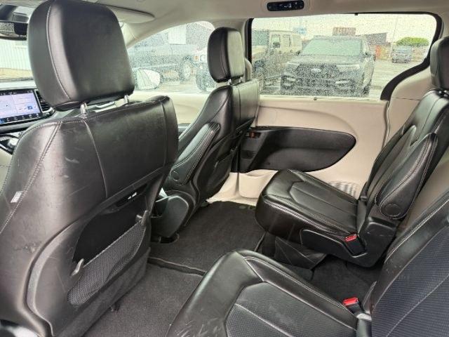 2024 SILVER /Black Chrysler Pacifica Touring L (2C4RC1BG0RR) with an Pentastar 3.6L V-6 DOHC engine, AUTOMATIC transmission, located at 1235 N Woodruff Ave., Idaho Falls, 83401, (208) 523-1053, 43.507172, -112.000488 - Extra passenger room and everyday family practicality take center stage in this 2024 Chrysler Pacifica, designed to keep passengers comfortable while giving drivers the flexibility needed for busy schedules. Sliding doors make loading passengers easier in tight parking spaces, while generous leg roo- Photo#54