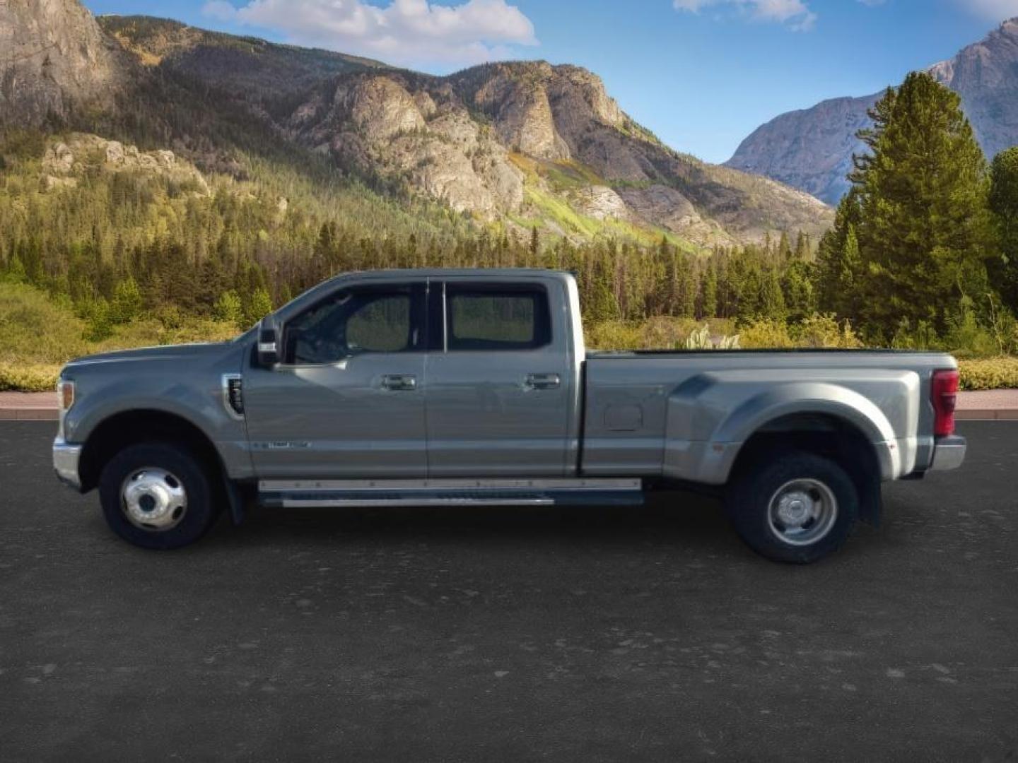 2019 GRAY /Black Ford F-350 (1FT8W3DT0KE) with an Powerstroke 67L V-8 diesel direct injection engine, Automatic transmission, located at 1175 N Woodruff Ave, Idaho Falls, ID, 83401, 43.506901, -111.999657 - At Timberline Auto, finding a great deal on your next vehicle is always easy! Our experienced sales staff goal is to help find you the right vehicle at the right price! Our knowledgeable finance department has options for almost any credit score. We offer extended service contract options to prot - Photo#0