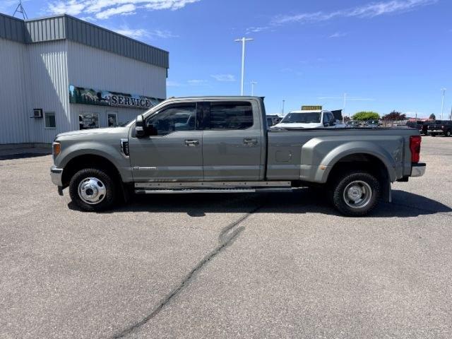 2019 GRAY /Black Ford F-350 LARIAT (1FT8W3DT0KE) with an Powerstroke 6.7L V-8 diesel direct injection engine, AUTOMATIC transmission, located at 1235 N Woodruff Ave., Idaho Falls, 83401, (208) 523-1053, 43.507172, -112.000488 - This 2019 Ford F-350 Super Duty dually is built for serious towing, hauling, and heavy-duty capability. Powered by a 6.7L Power Stroke diesel, it delivers the torque and strength needed for large trailers, equipment, and demanding workloads. Dual rear wheels add extra stability and confidence when p- Photo#30