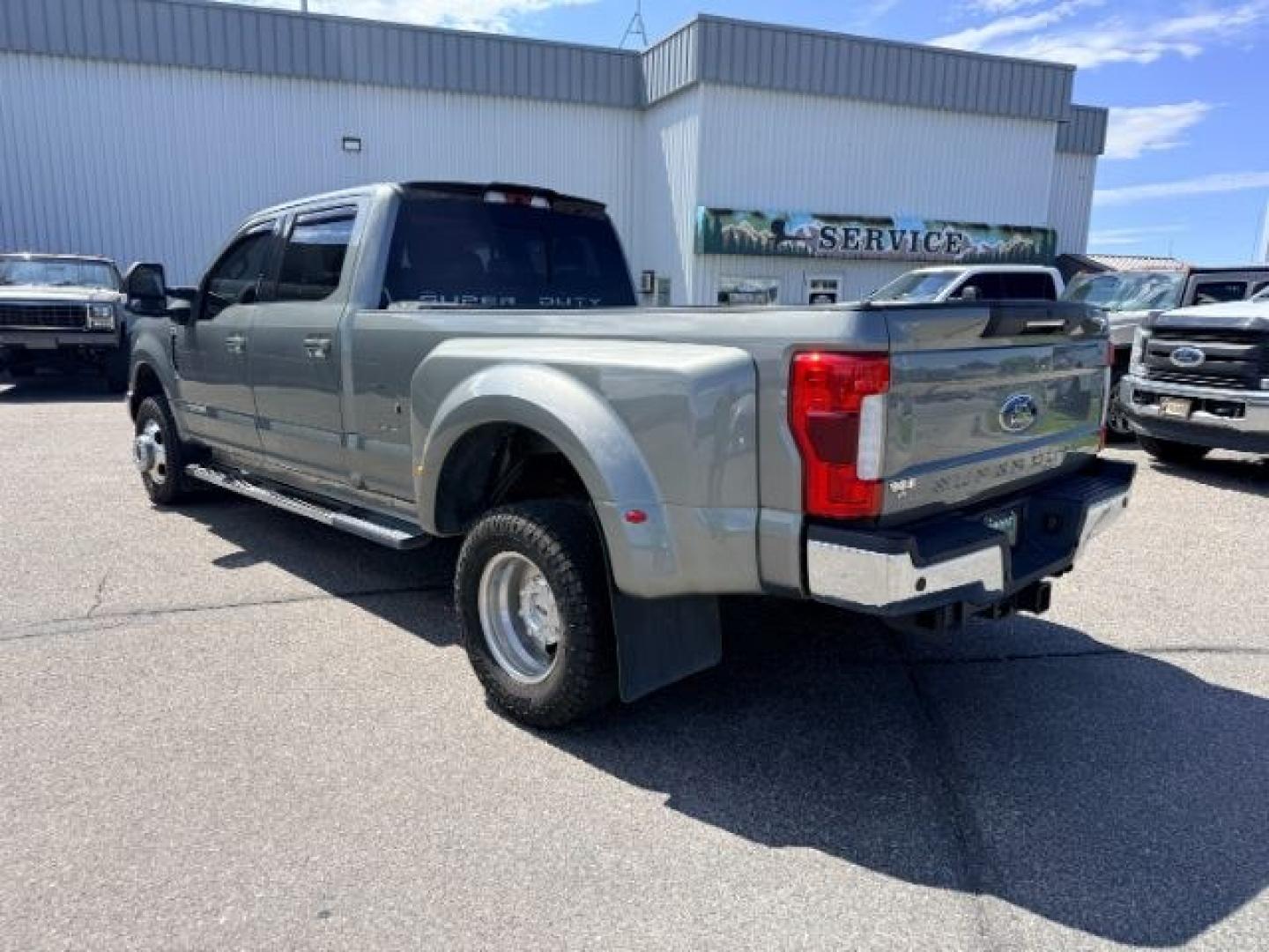 2019 GRAY /Black Ford F-350 (1FT8W3DT0KE) with an Powerstroke 67L V-8 diesel direct injection engine, Automatic transmission, located at 1175 N Woodruff Ave, Idaho Falls, ID, 83401, 43.506901, -111.999657 - This 2019 Ford F-350 Super Duty dually is built for serious towing, hauling, and heavy-duty capability. Powered by a 6.7L Power Stroke diesel, it delivers the torque and strength needed for large trailers, equipment, and demanding workloads. Dual rear wheels add extra stability and confidence when p- Photo#31
