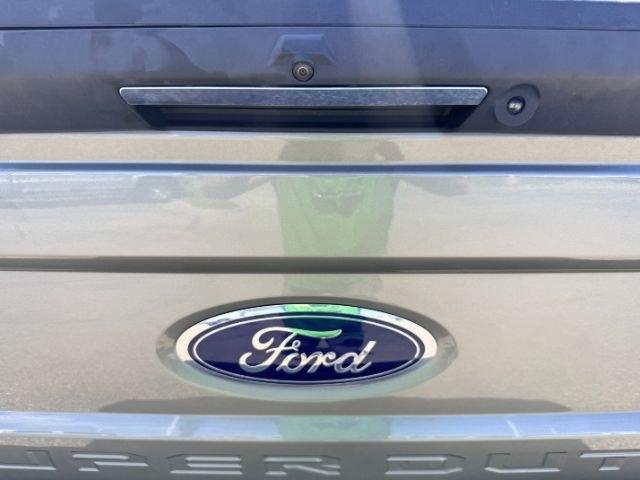 2019 GRAY /Black Ford F-350 LARIAT (1FT8W3DT0KE) with an Powerstroke 6.7L V-8 diesel direct injection engine, AUTOMATIC transmission, located at 1235 N Woodruff Ave., Idaho Falls, 83401, (208) 523-1053, 43.507172, -112.000488 - This 2019 Ford F-350 Super Duty dually is built for serious towing, hauling, and heavy-duty capability. Powered by a 6.7L Power Stroke diesel, it delivers the torque and strength needed for large trailers, equipment, and demanding workloads. Dual rear wheels add extra stability and confidence when p- Photo#33