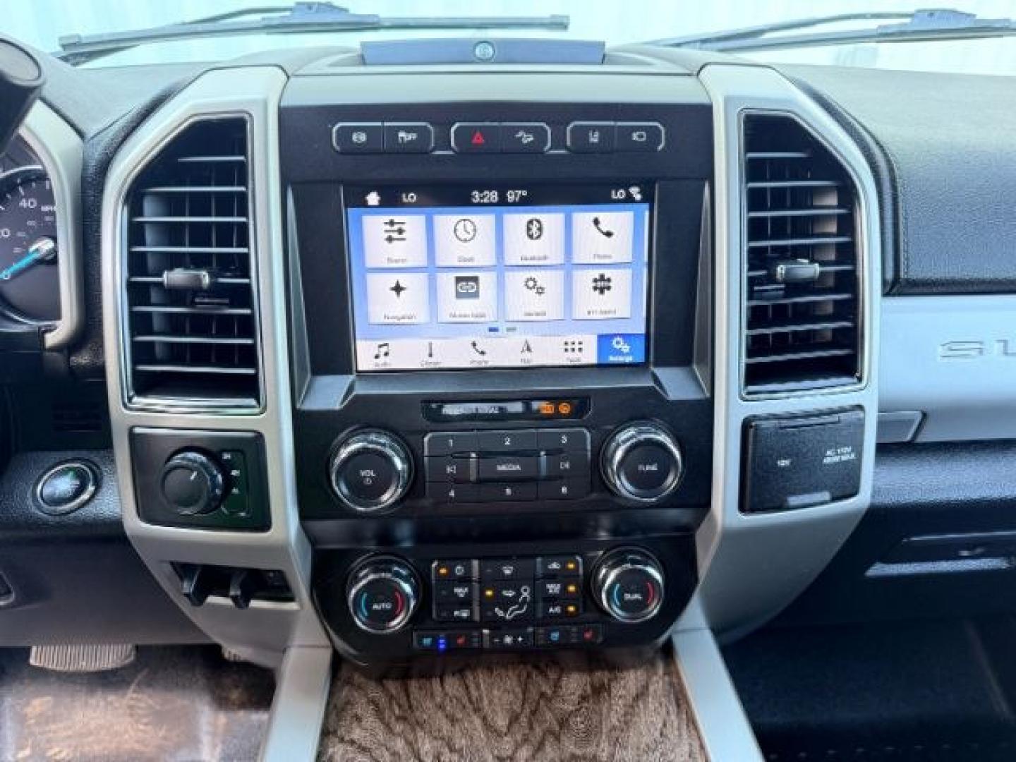 2019 GRAY /Black Ford F-350 (1FT8W3DT0KE) with an Powerstroke 67L V-8 diesel direct injection engine, Automatic transmission, located at 1175 N Woodruff Ave, Idaho Falls, ID, 83401, 43.506901, -111.999657 - This 2019 Ford F-350 Super Duty dually is built for serious towing, hauling, and heavy-duty capability. Powered by a 6.7L Power Stroke diesel, it delivers the torque and strength needed for large trailers, equipment, and demanding workloads. Dual rear wheels add extra stability and confidence when p- Photo#45