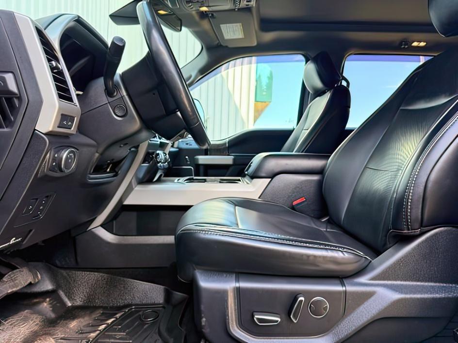 2019 GRAY /Black Ford F-350 LARIAT (1FT8W3DT0KE) with an Powerstroke 6.7L V-8 diesel direct injection engine, AUTOMATIC transmission, located at 1235 N Woodruff Ave., Idaho Falls, 83401, (208) 523-1053, 43.507172, -112.000488 - This 2019 Ford F-350 Super Duty dually is built for serious towing, hauling, and heavy-duty capability. Powered by a 6.7L Power Stroke diesel, it delivers the torque and strength needed for large trailers, equipment, and demanding workloads. Dual rear wheels add extra stability and confidence when p- Photo#13